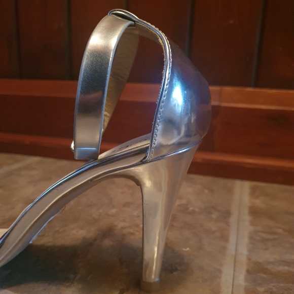 Silver Strappy Sandal Heels - EU40 - Picture 4 of 4